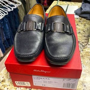Salvatore Ferragamo Mens Driver loafer - Sardegna (Black Pebble)